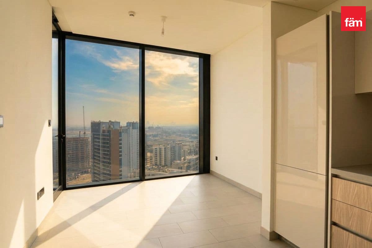 Lagoon View | High Floor | Vacant | Unfurnished