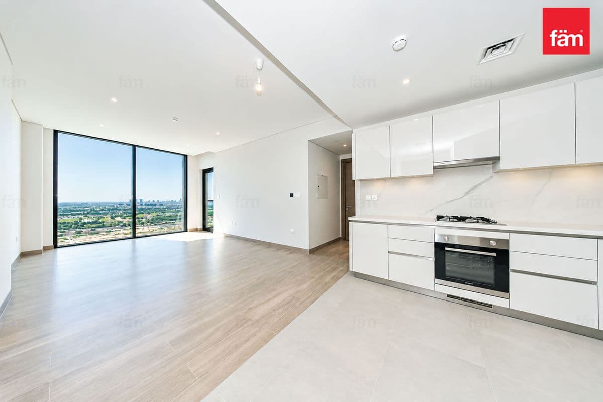 12 Cheques| Brand New| Covered Parking |Open View