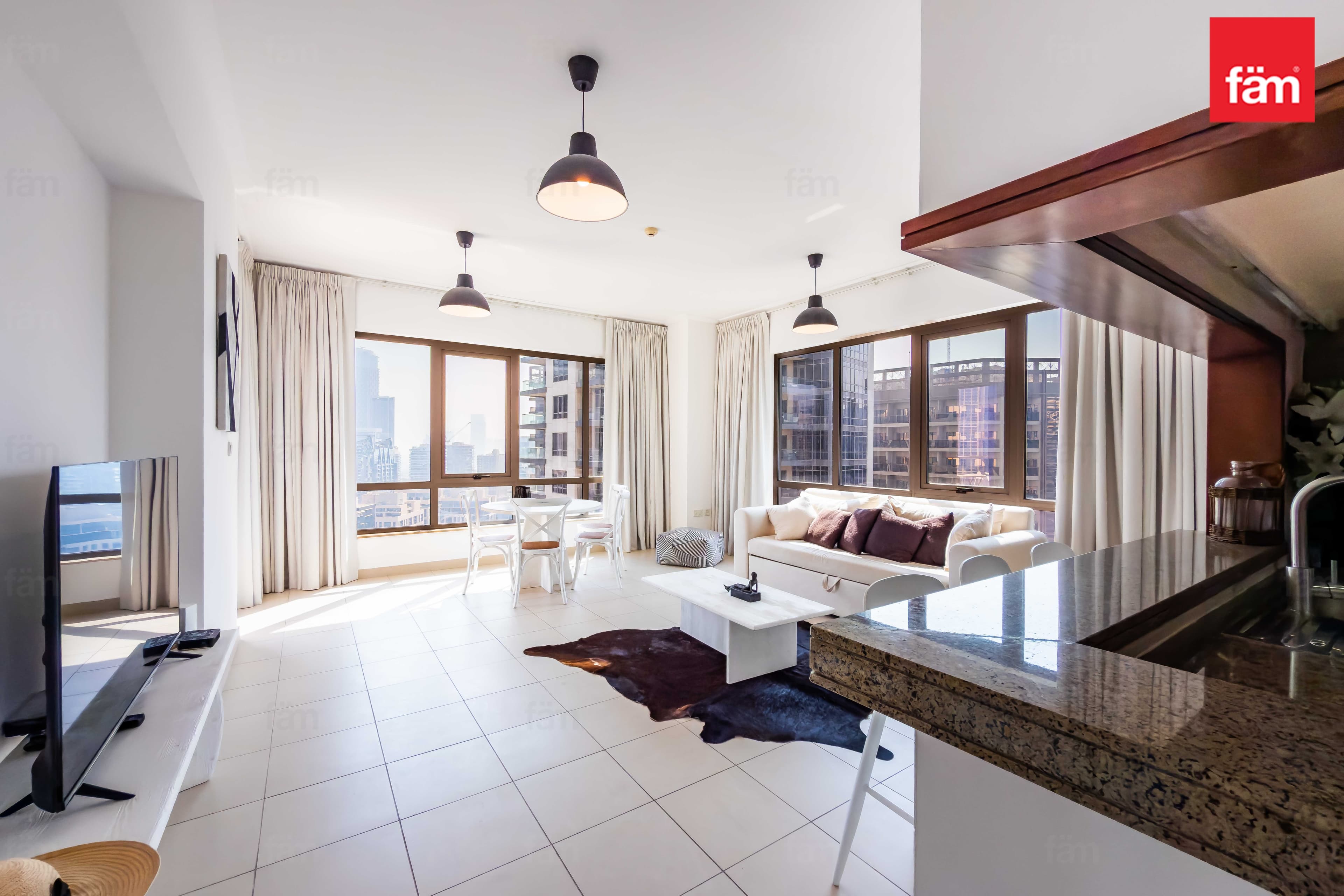 Very Well Maintened | Bright | High-Floor | Corner