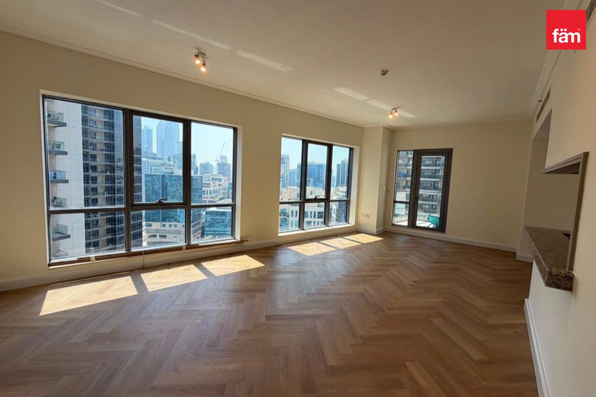 Upgraded | Vacant | Prime Location