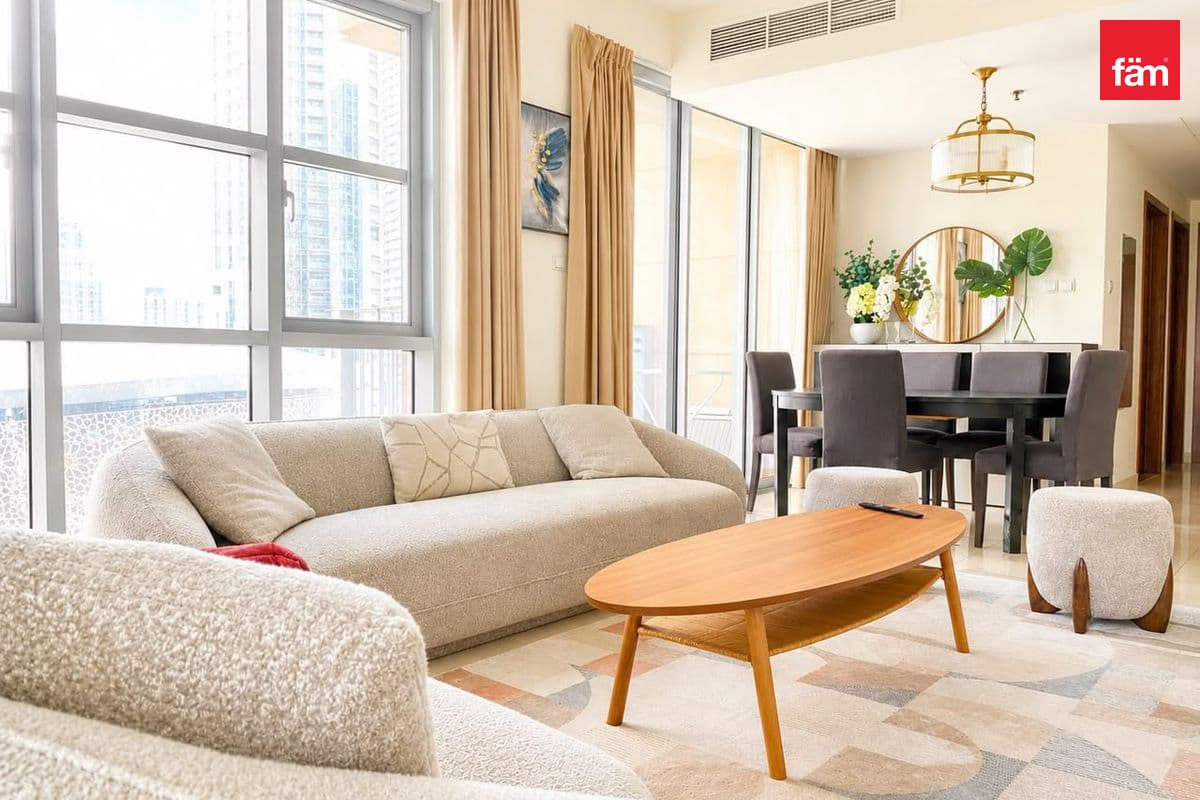 | Furnished | 1 Br Plus Study | Vacant | Bright |