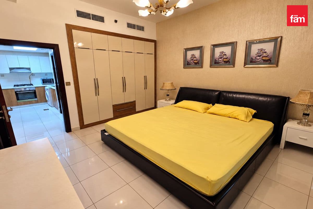Near Metro | Furnished | Convertible | Vacant Soon