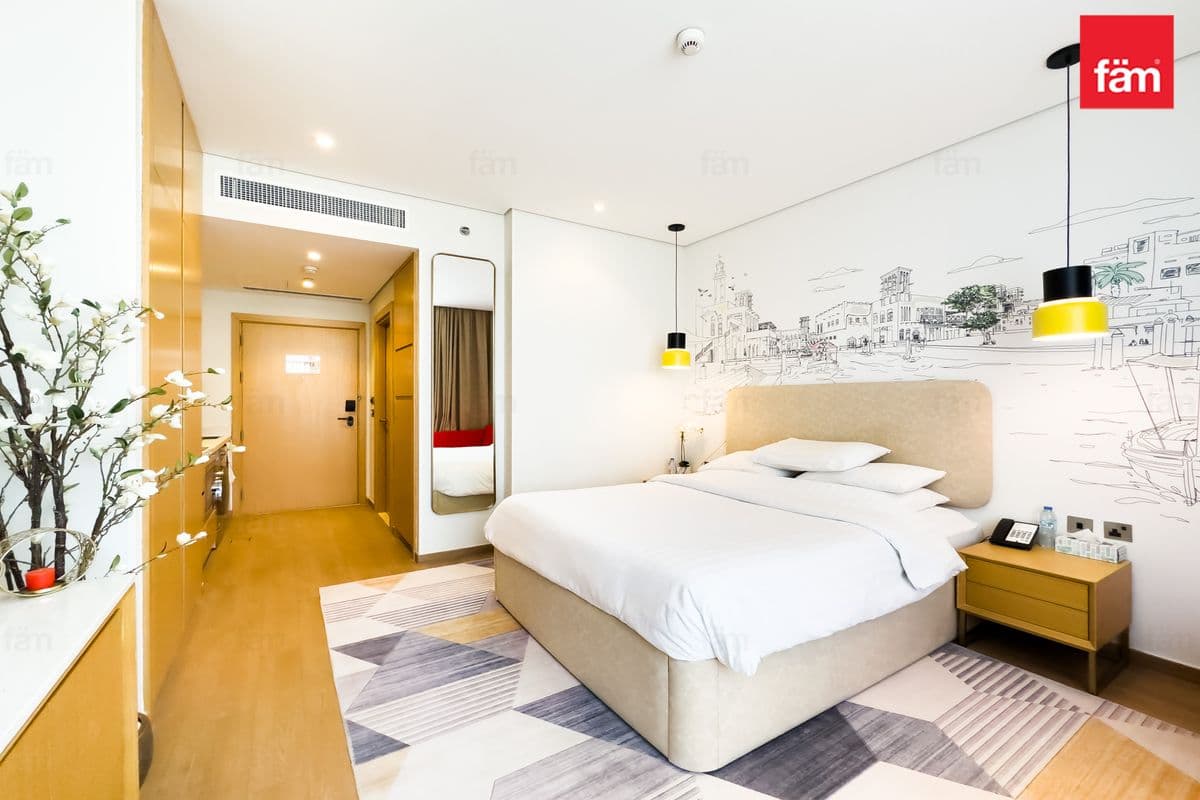 Fully Furnished | Vacant | Spacious | 4 Cheques