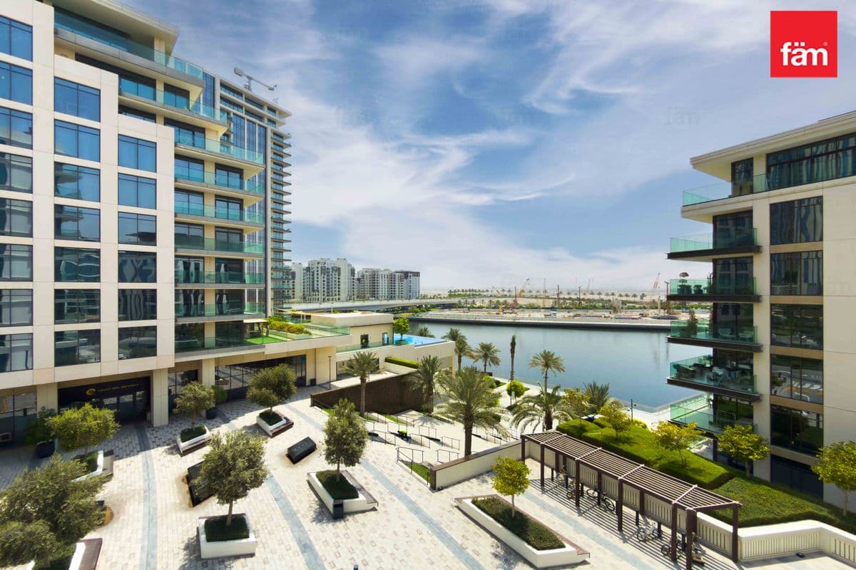 Canal View | Vacant | Mid Floor