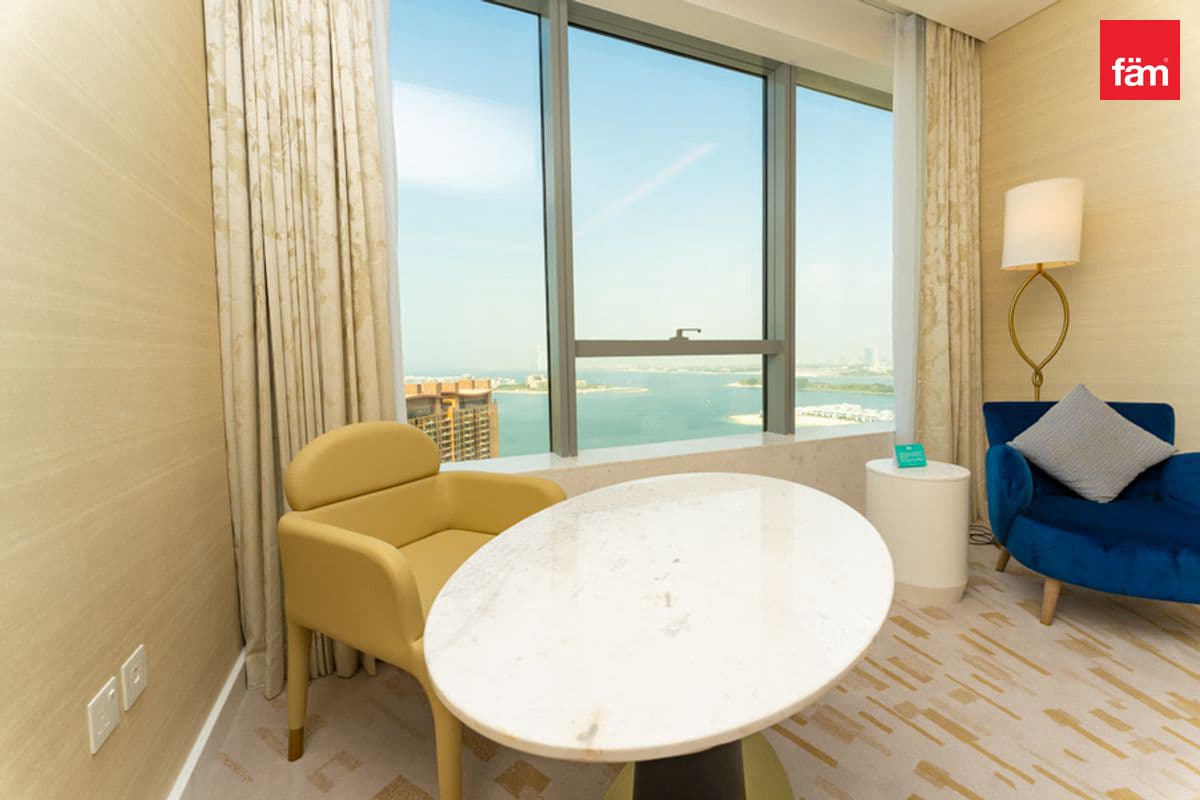 High Floor Furnished Studio | Palm Tower