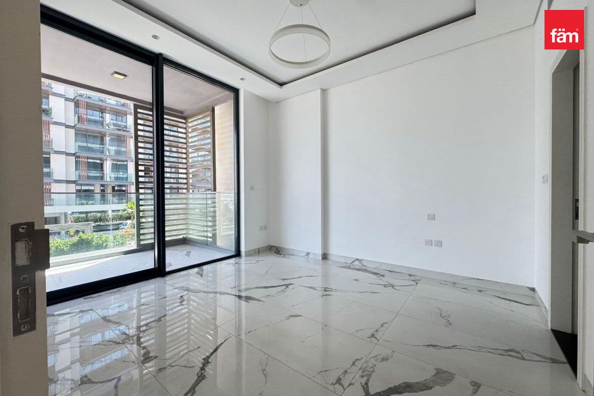 Kitchen Appliances | Modern Style | Vacant