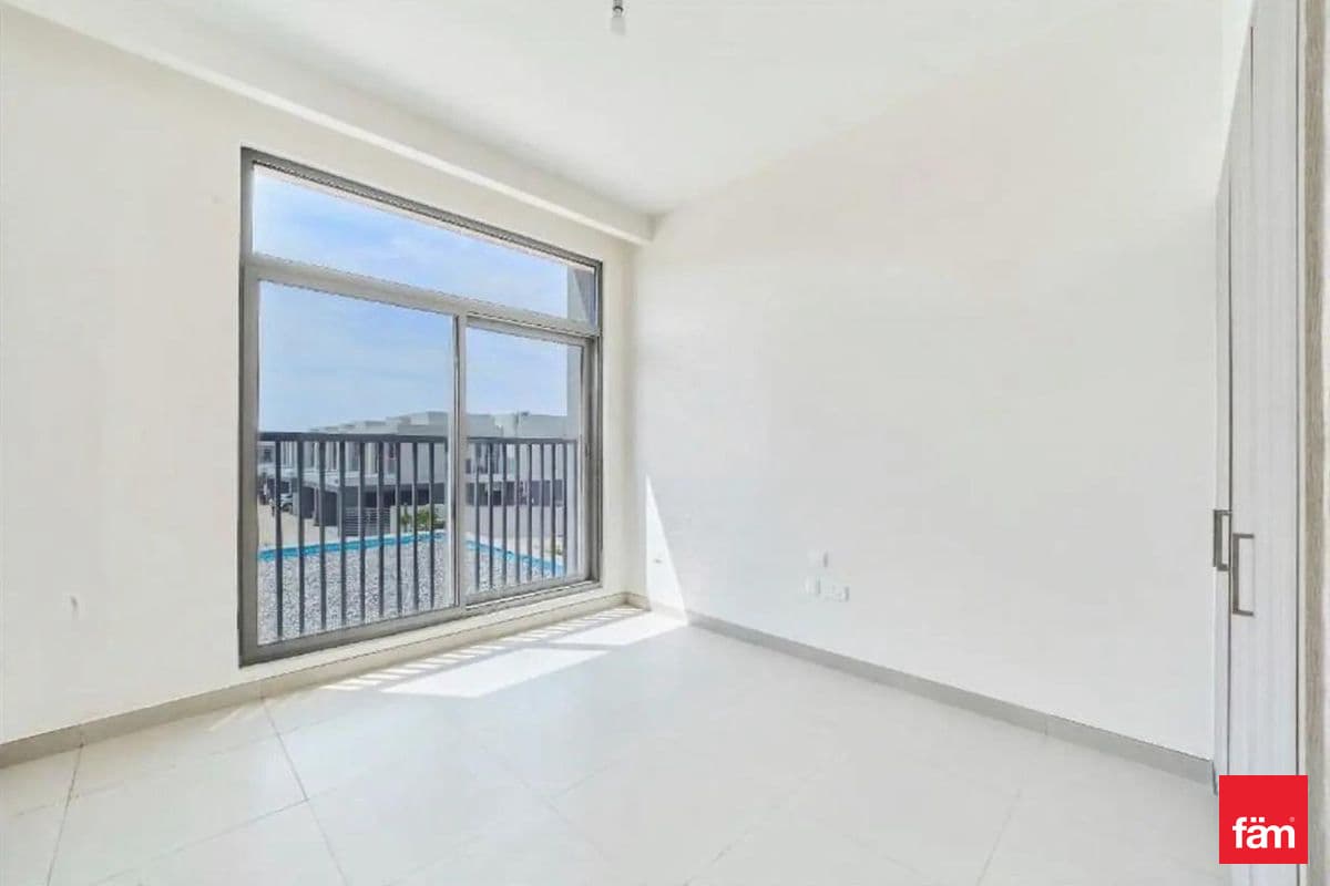 Landscaped | Single Row | Close To Spinneys