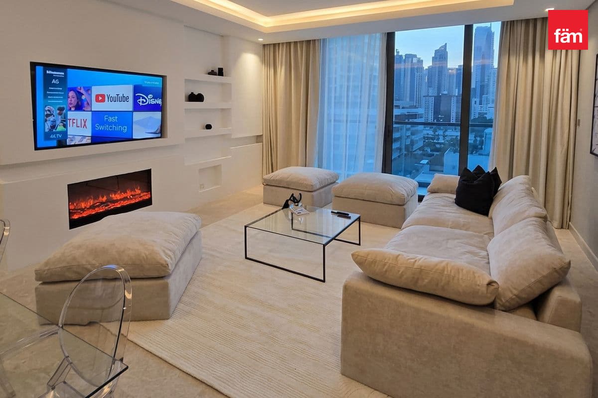 Full Burj Khalifa View | Bright Interiors |