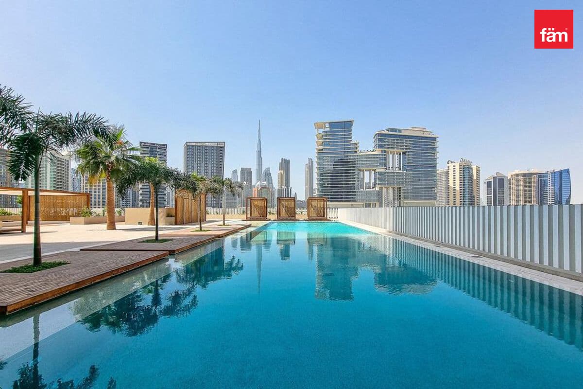 Burj View | High Floor |Best Vibes