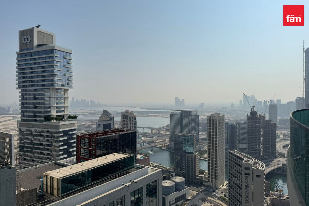 Top Floor | Spacious Studio | Creek View
