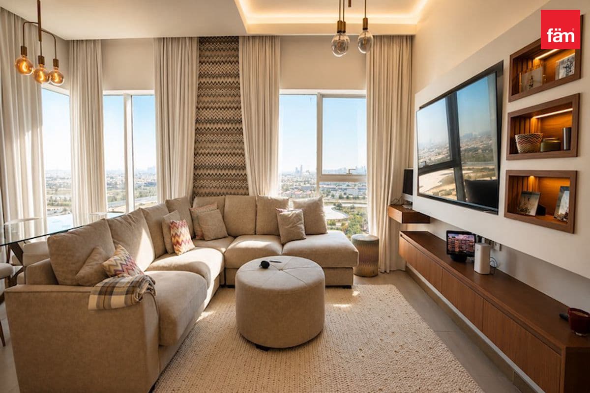 3br Plus Maid| Fully Upgraded| Ready To Move