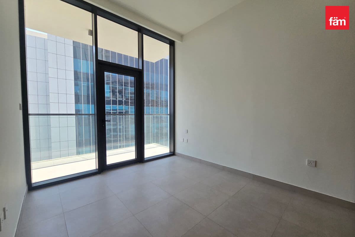Pool And Park View | Brand New | Vacant