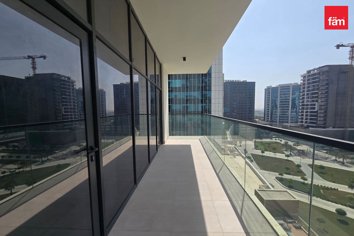 Brand New | Pool View | Spacious