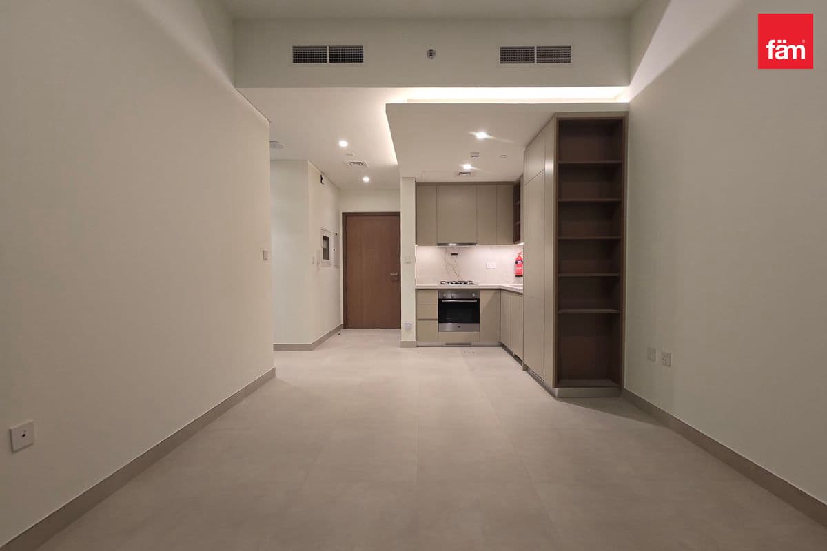 Brand New | Vacant | Semi-Furnished