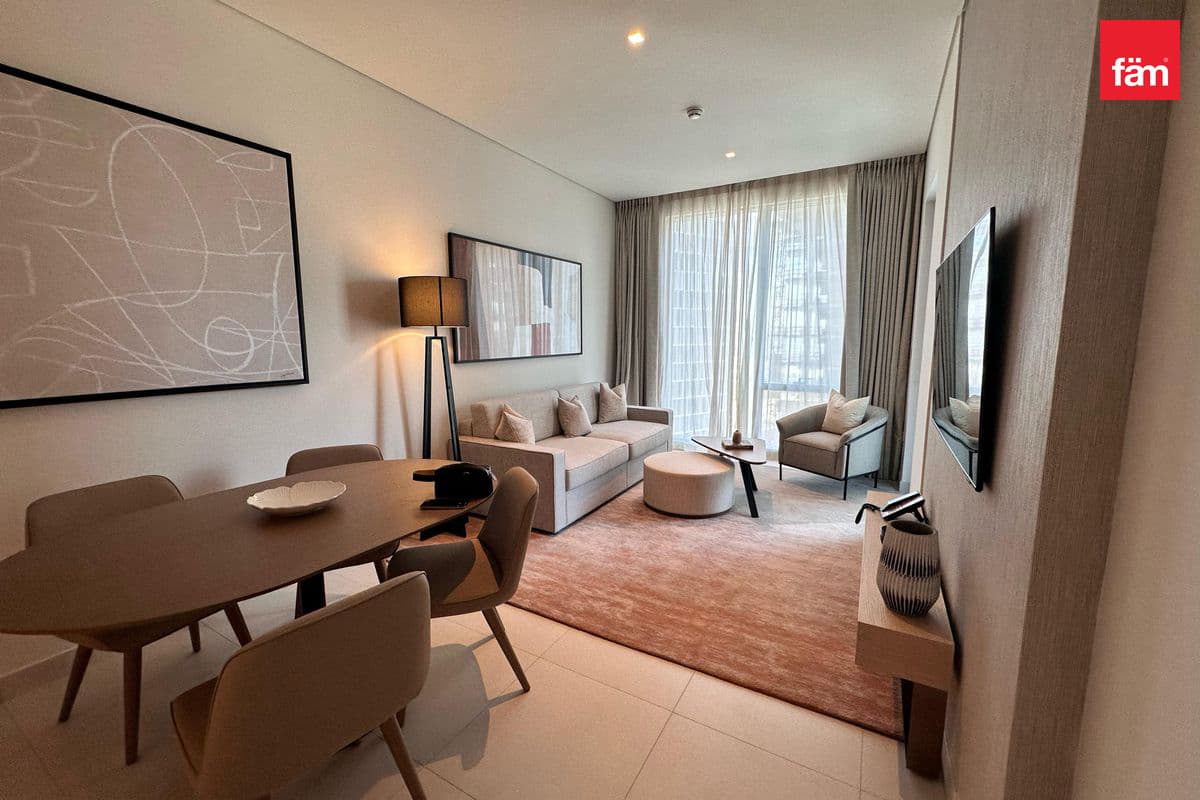 Mall Access | Serviced 1br | Vacant | Downtown