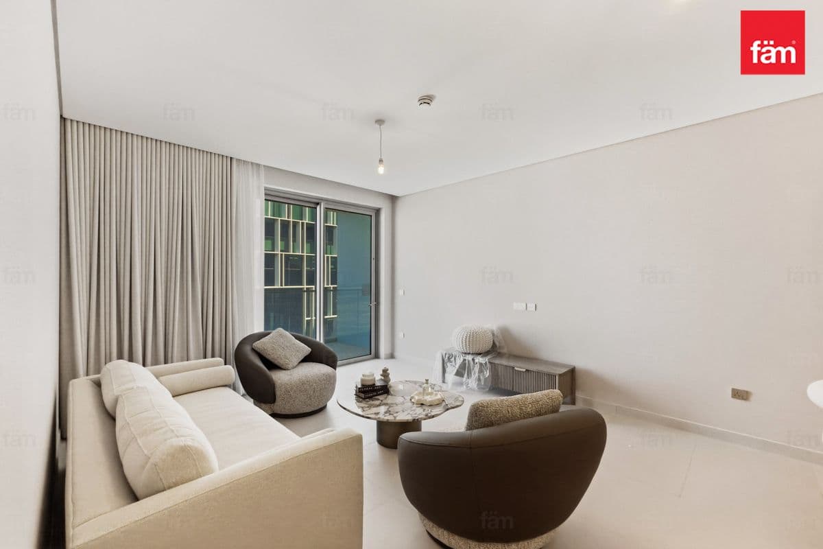 Brand New | Spacious | Direct Mall Access