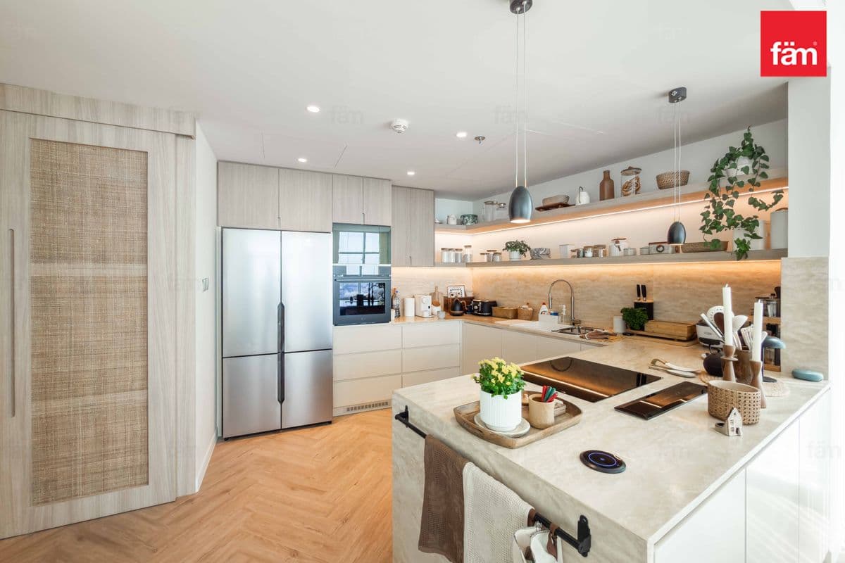 Fully Renovated | Iconic Sea And Burj Views