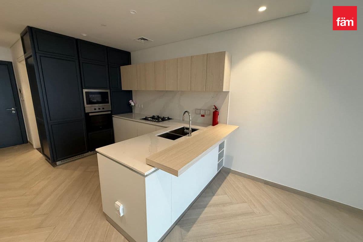 Huge Layout | High Floor | Burj Khalifa View