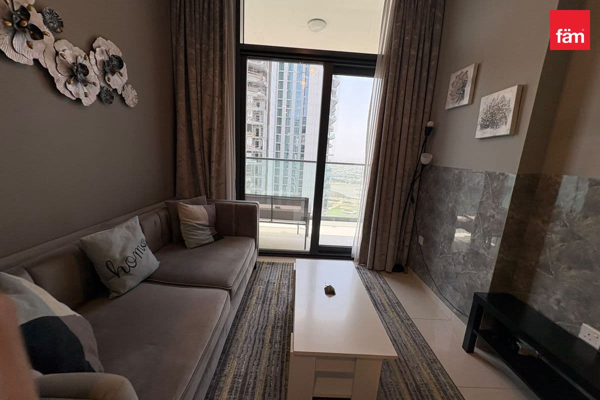 Near Metro | Fully Furnished 1br | Zada Tower