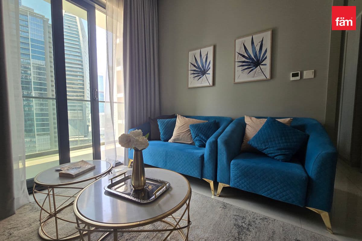 Pool View | Furnished | Mid Floor