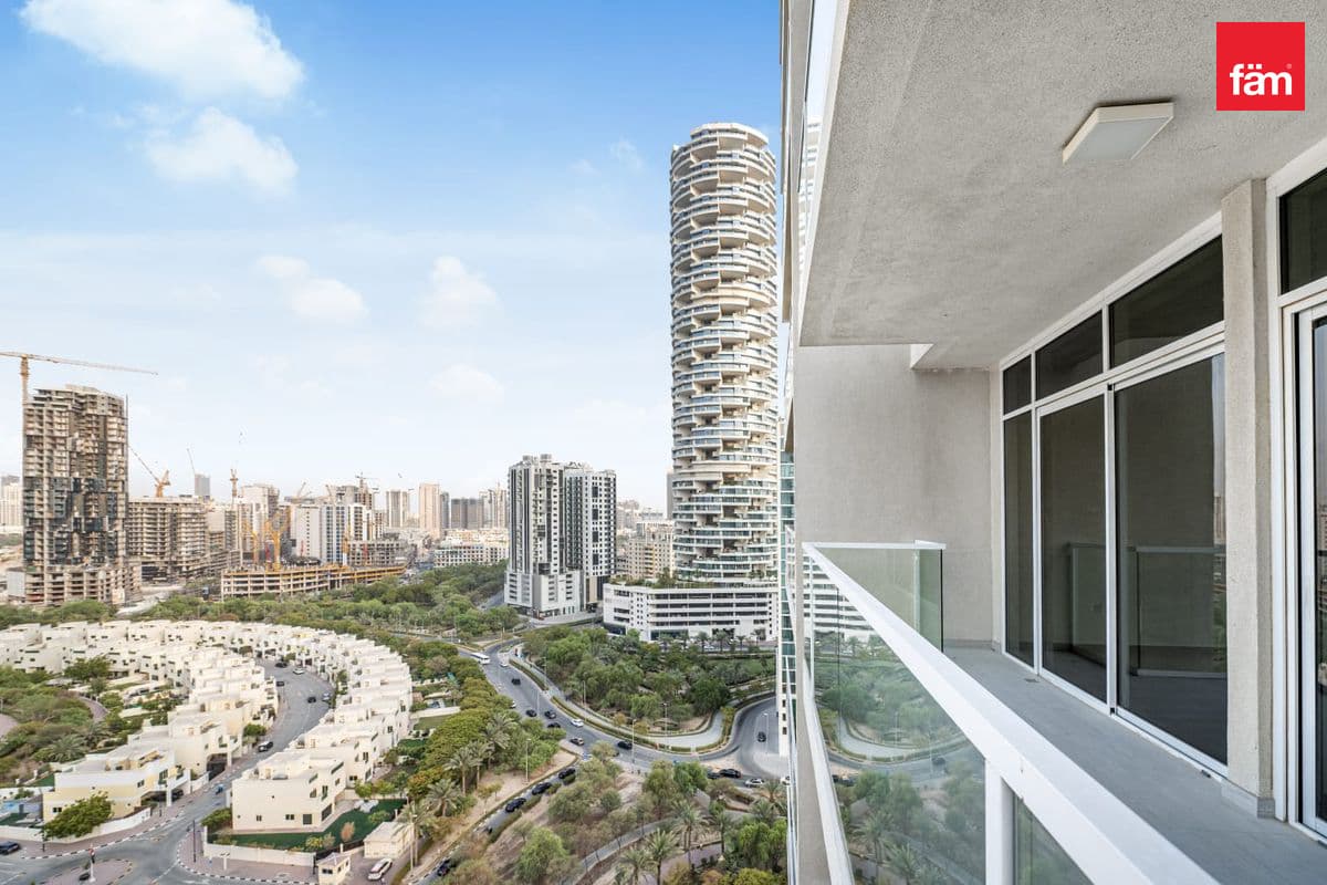 Spacious 1 Bed | High Floor | Circle Villa View