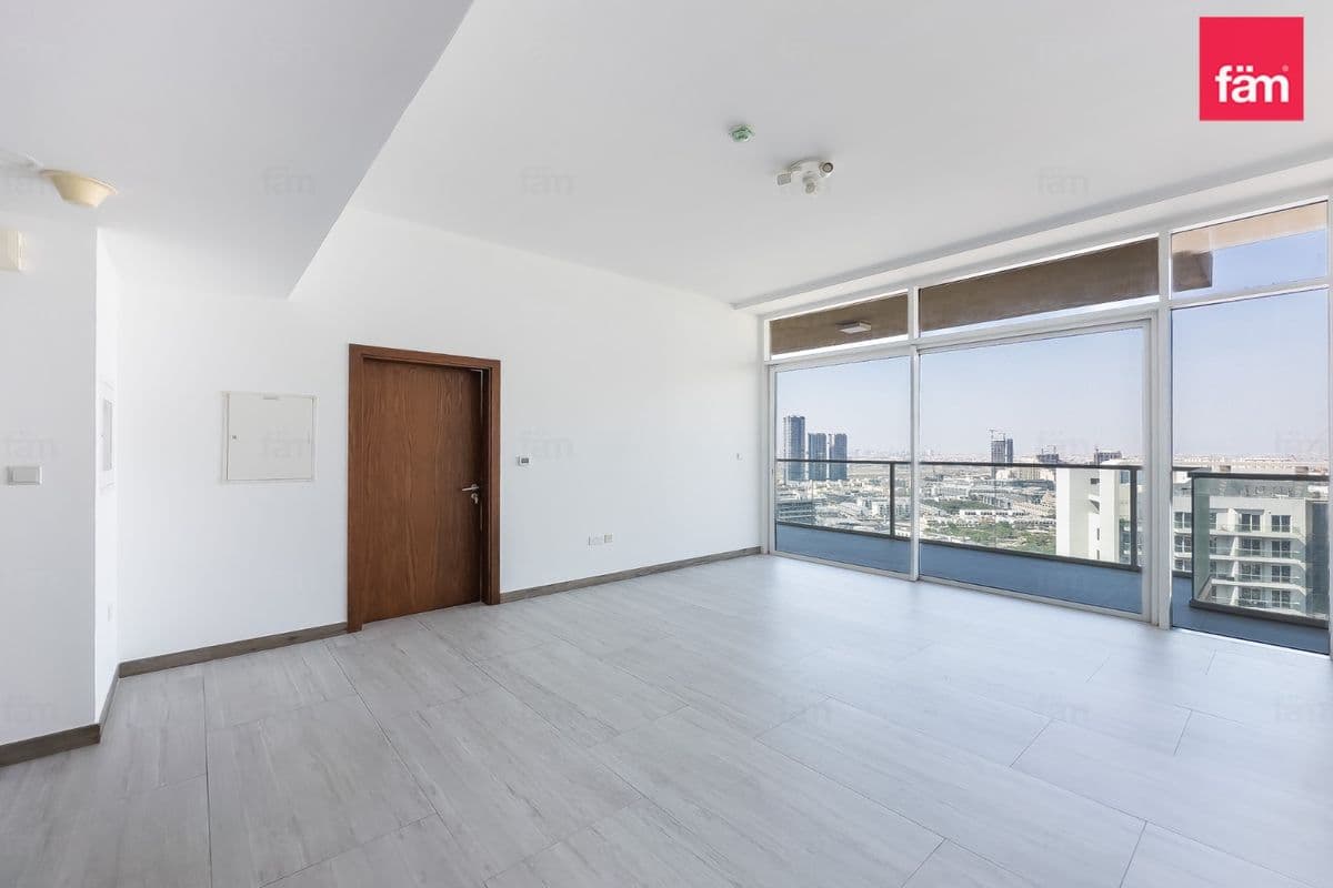 Vacant | Unfurnished | High Floor
