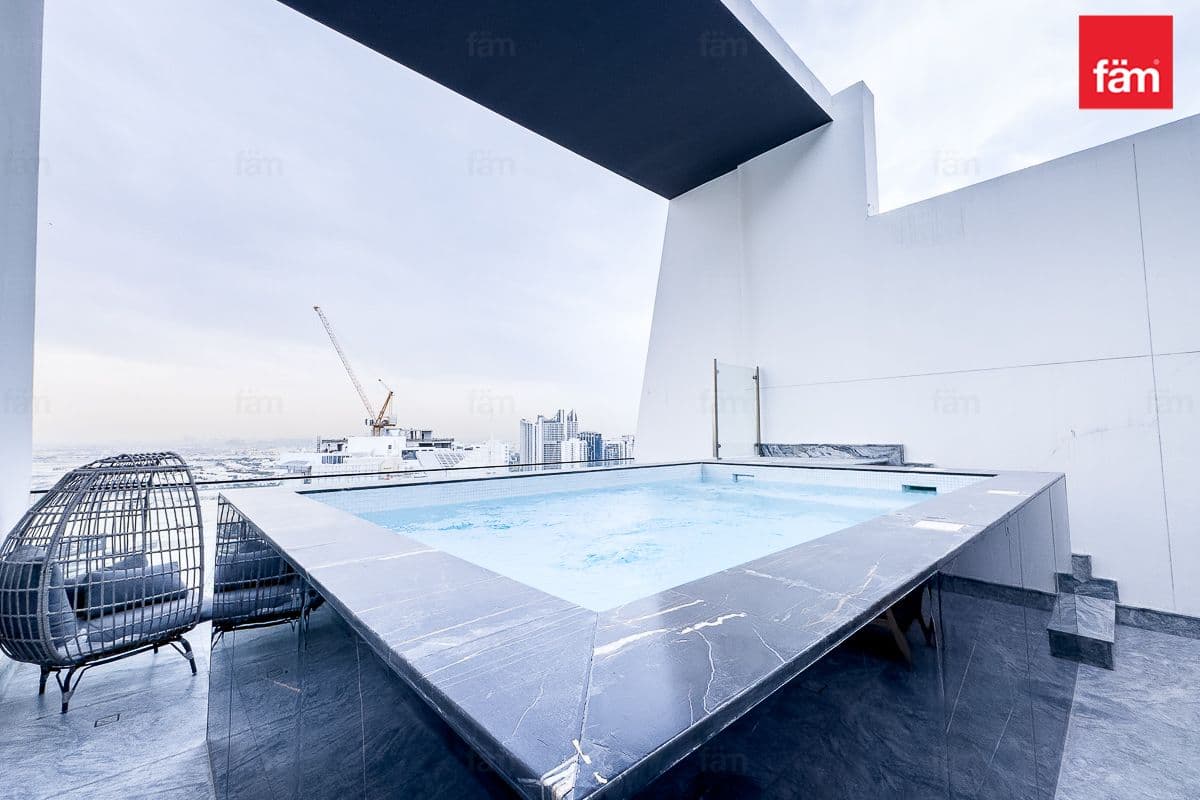 Luxury Penthouse| Private Pool| Fully Furnished