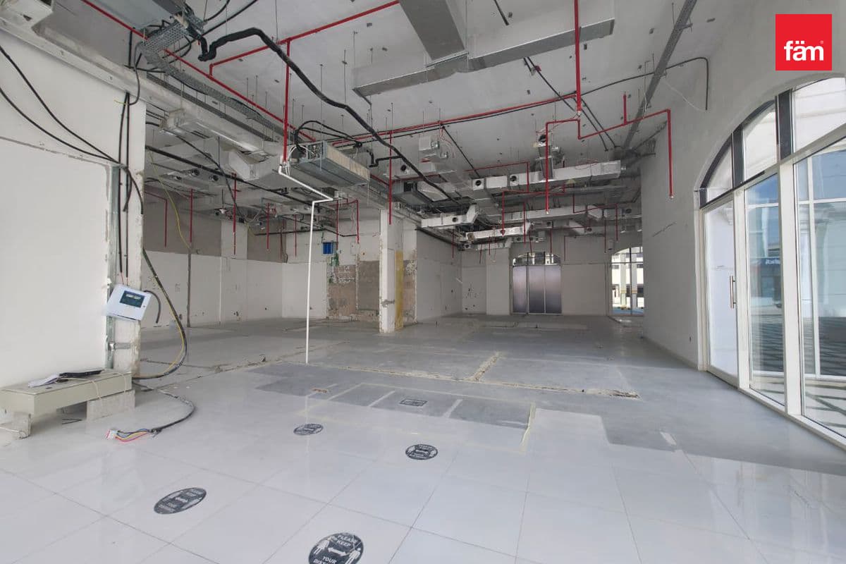 Vacant |Shop|Office |Prime Location |High Footfall