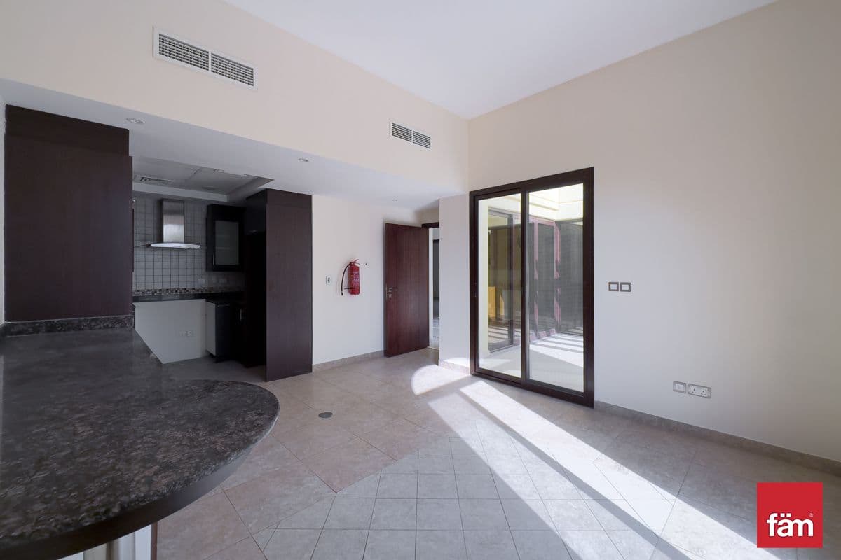 Corner Single Row Vacant Soon 4 Beds
