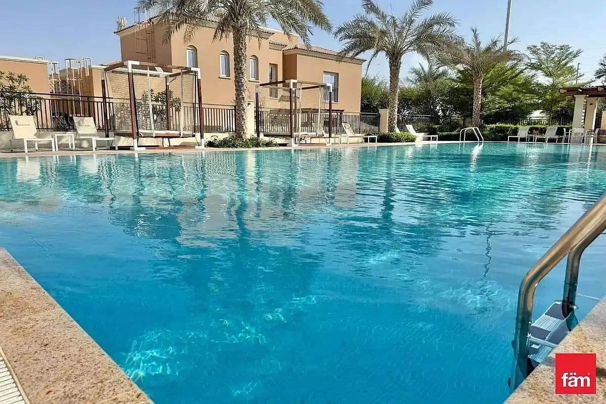 Single Row | 2br Townhouse | Near The Pool