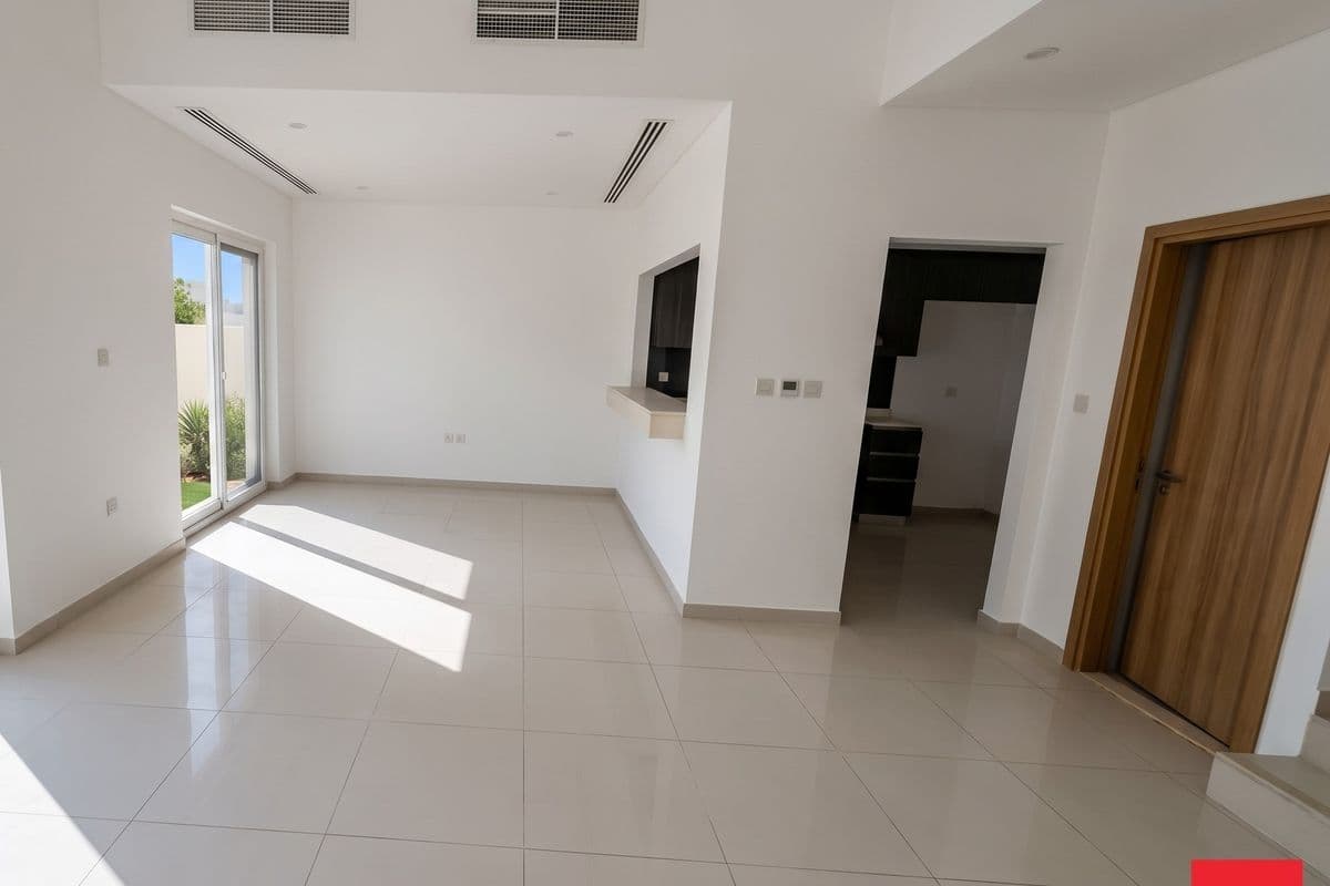 Single Row | 2br + Maid Townhouse