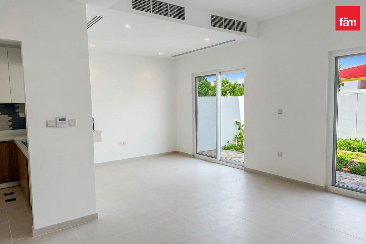Well Maintained | Single Row | Multiple Options