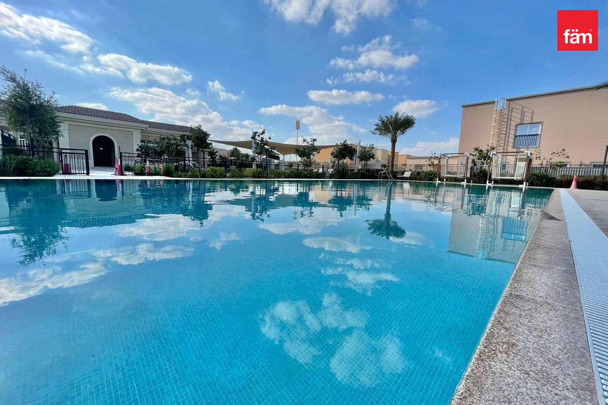 Vacant | Close To Entrance | Good Layout