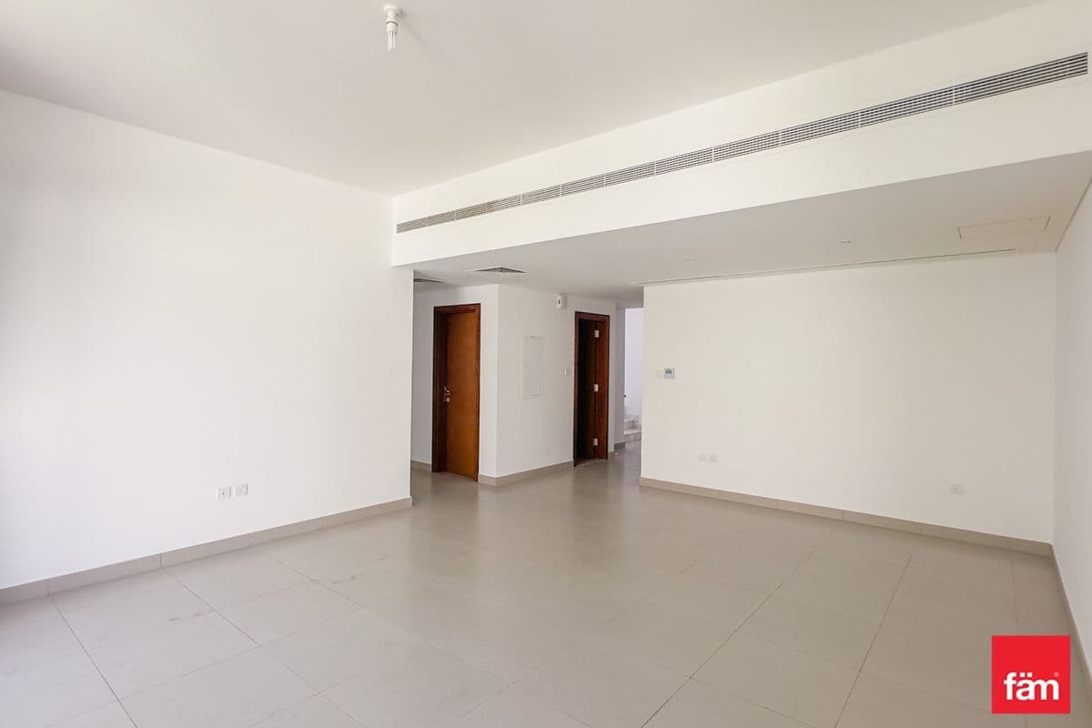 Single Row Middle | Arabella 2 | Amazing Location