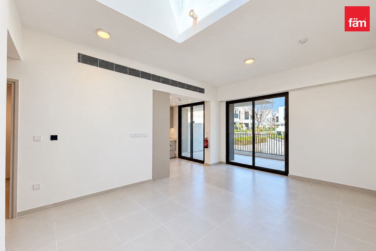 Single Row | Green Park And Pool Next To The Door