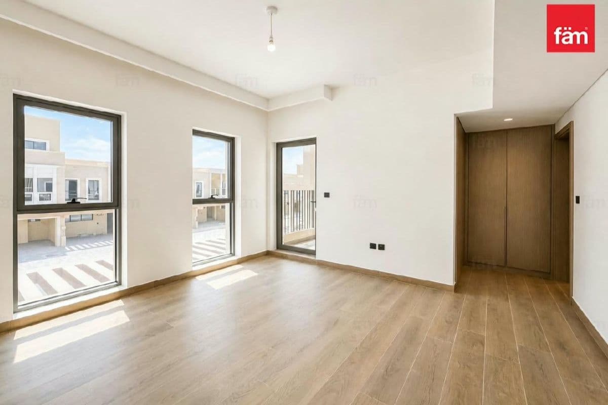 4br | Back To Back | Brand New | Ready