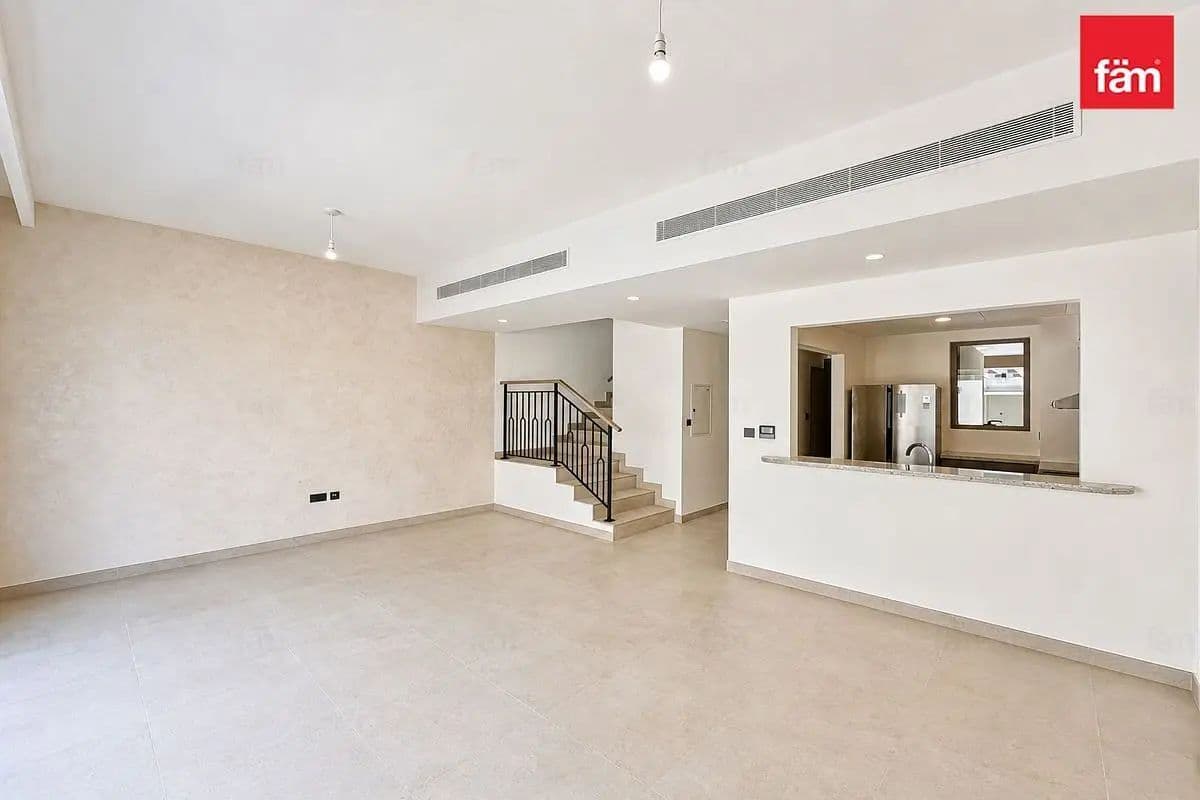 On Lagoon | Ready To Move In | Multiple Options