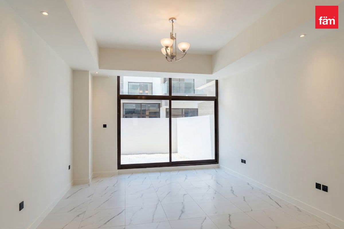 Walking Distance From Ammenities | Vacant | New