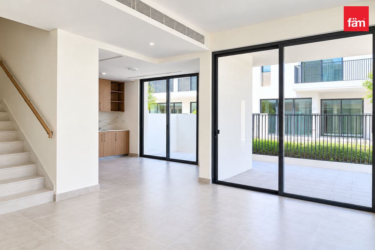 Corner Unit | Brand New | Big Plot