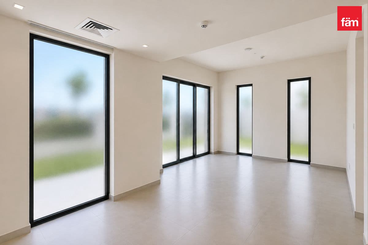 Modern Townhouse | Excellent Location | Single Row