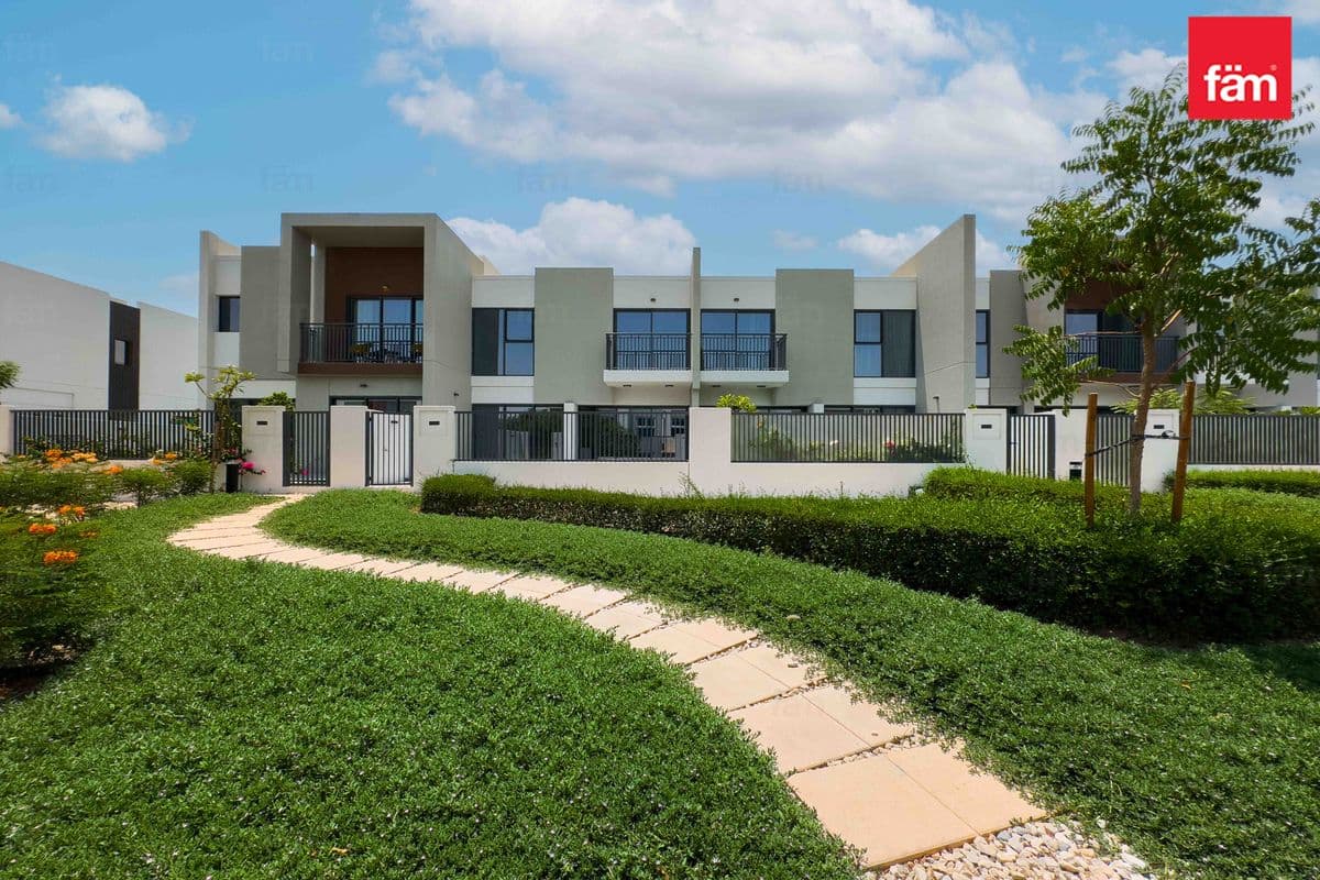 Single Row | Facing Green Belt | Vacant