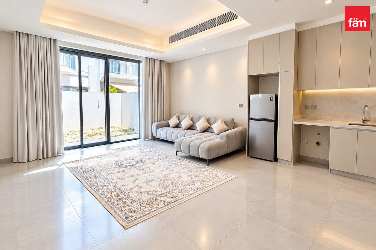 Furnished | Upgraded | Near To Park