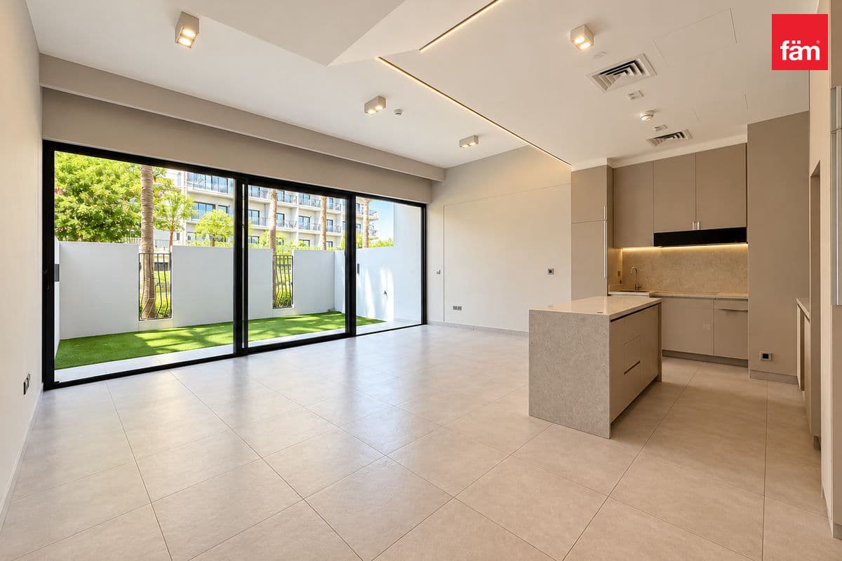 Single Row | Unfurnished | More Privacy
