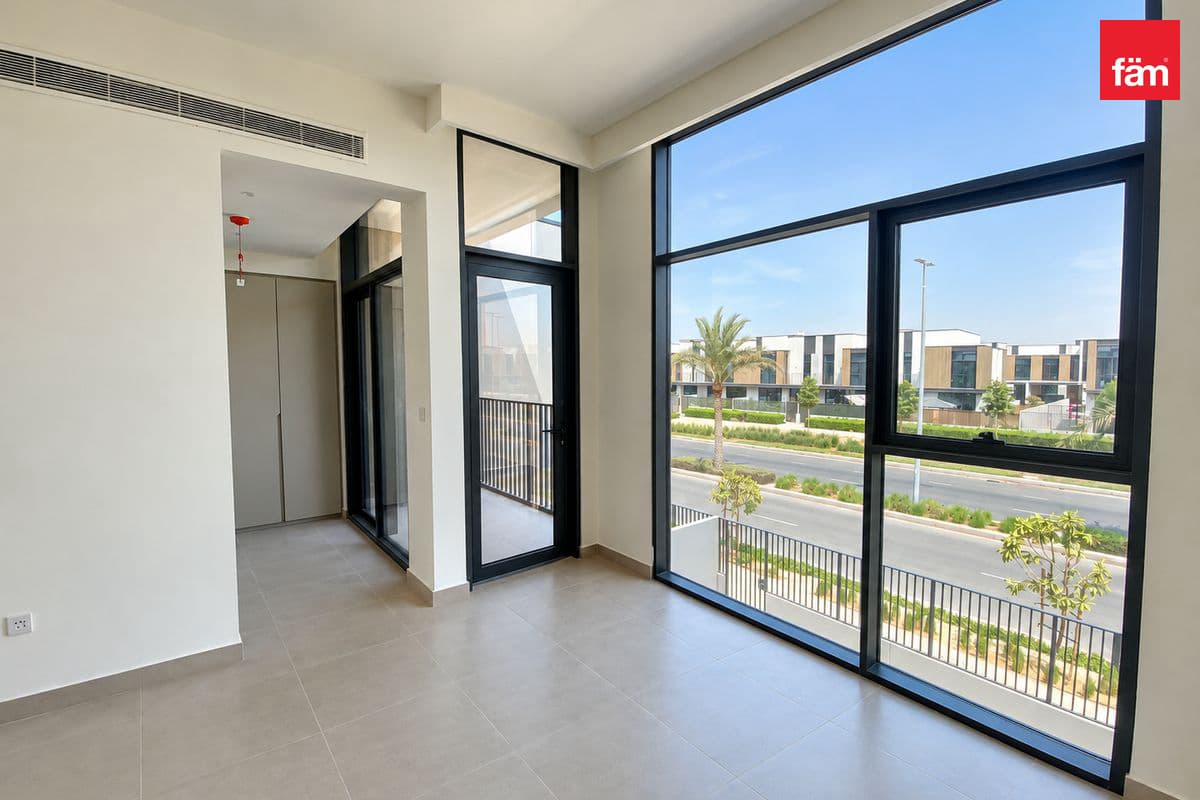 View Now| 3+Maid G+2 | Rooftop Living&Terrace
