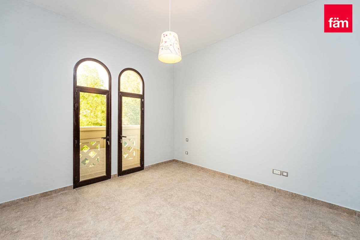 Single Row End Villa I Ready To Move I Call Now