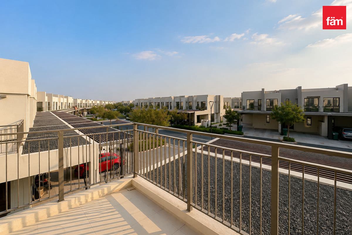 Modern Townhouse | Excellent Location