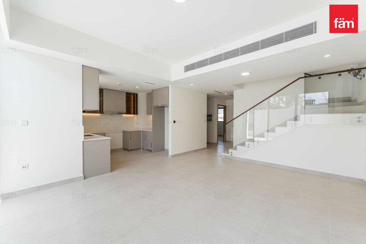 Brand New | Corner | Single Row | Prime Location