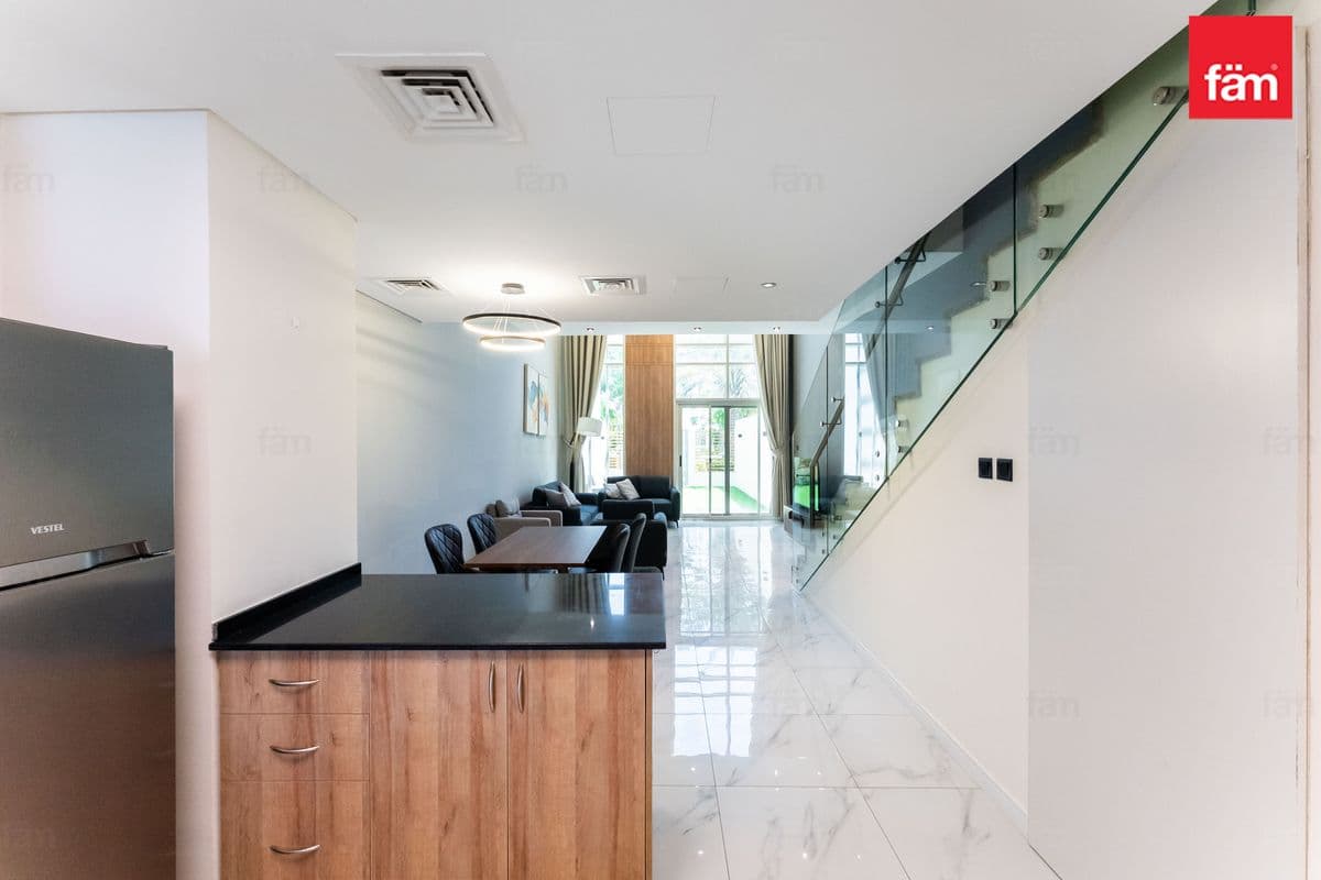 Closed Loft | Park View | Direct Parking