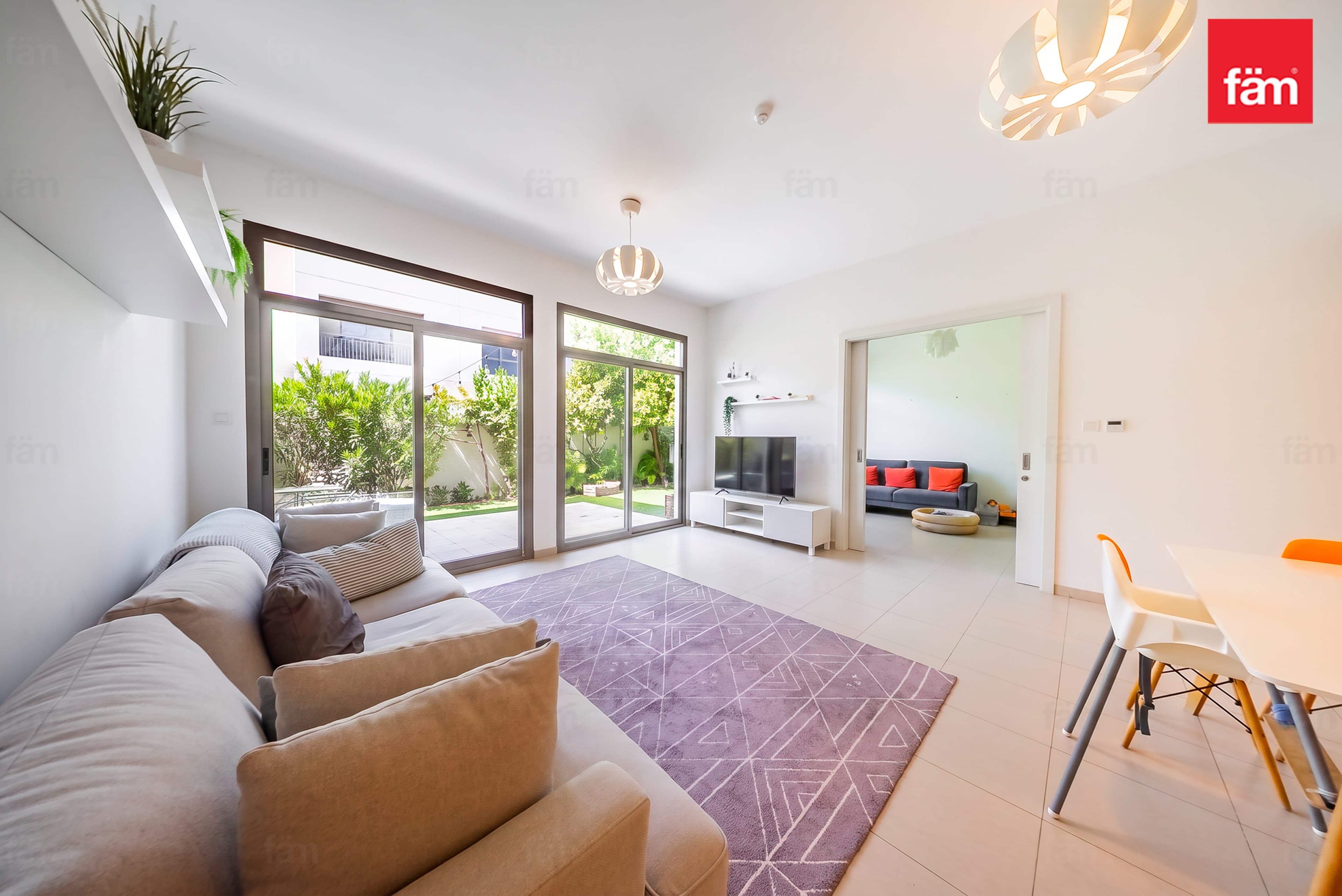 Corner Unit|Unfurnished| Near Community Amenities