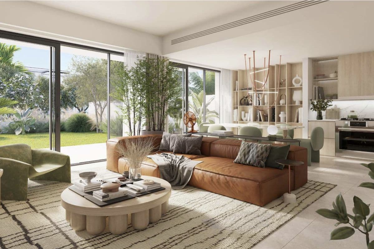 Single Row | Middle Unit | Close To Entrance